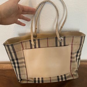 AUTHENTIC Burberry shoulder bag